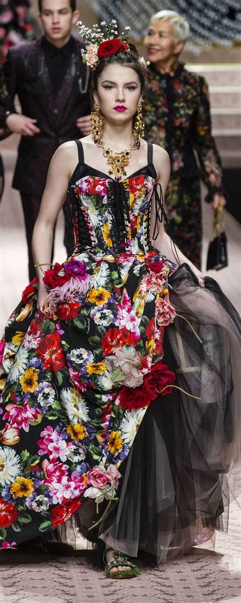 dolce and gabbana dress 2019